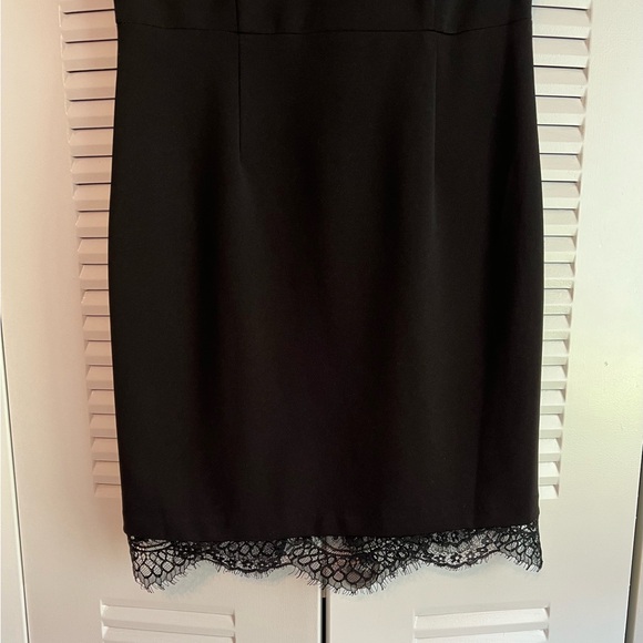 Betsy Johnson black lace trimmed lined cap sleeve mini party occasion dress Sz 4 - Picture 3 of 5